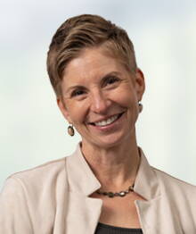 bayer-_corinne.jpg bayer-_corinne.jpg